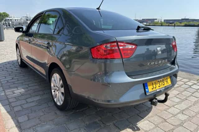 SEAT Toledo (2016) thumbnail 5