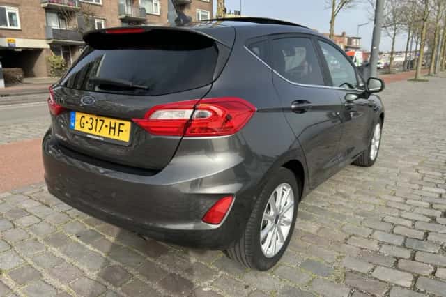 Ford Fiesta (2019) thumbnail 2