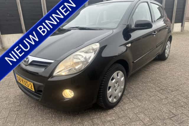 Hyundai i20 (2010) thumbnail 1