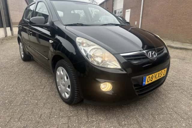 Hyundai i20 (2010) thumbnail 4