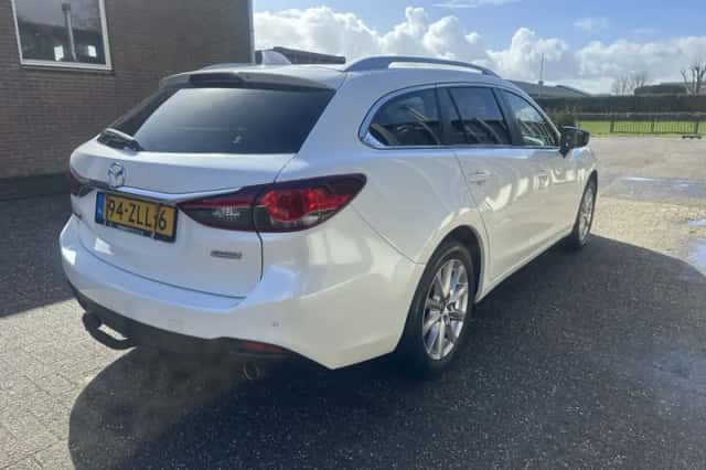 Mazda 6 (2012) thumbnail 2