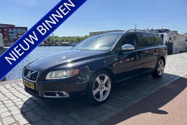 Volvo V70 (2011) thumbnail 1