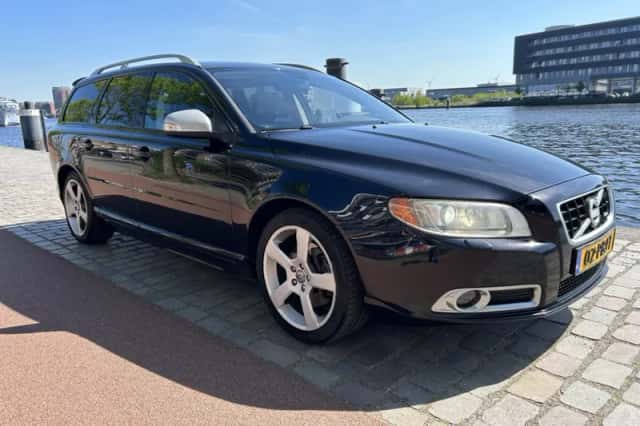 Volvo V70 (2011) thumbnail 4