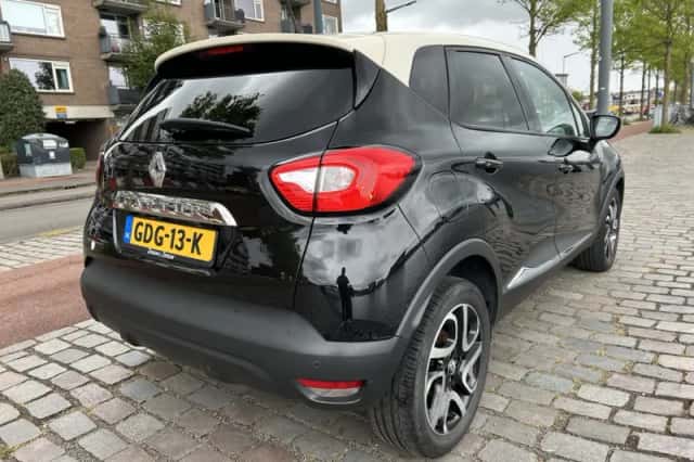 Renault Captur (2017) thumbnail 2