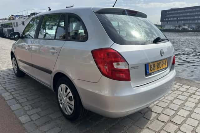 Škoda Fabia (2011) thumbnail 5
