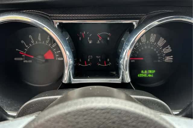 Ford Mustang (2008) thumbnail 6