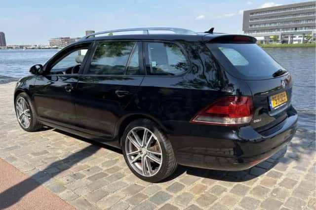 Volkswagen Golf (2011) thumbnail 5