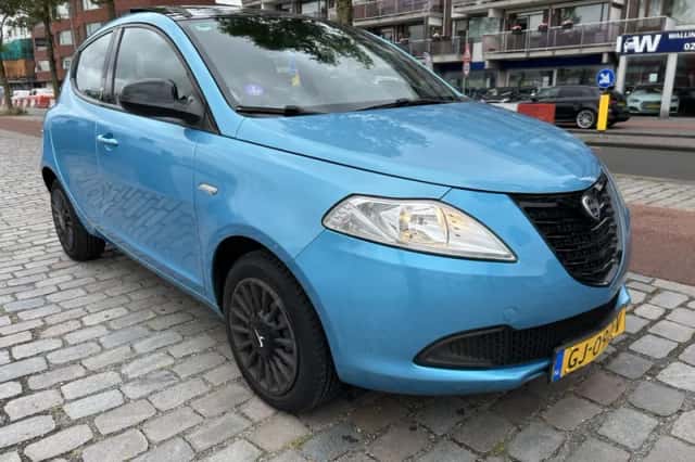Lancia Ypsilon (2015) thumbnail 4