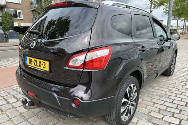 Nissan Qashqai+2 (2013) thumbnail 2