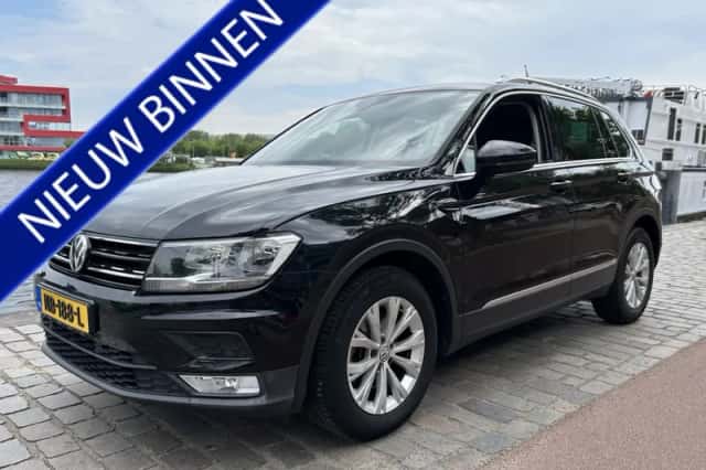 Volkswagen Tiguan (2017) thumbnail 1