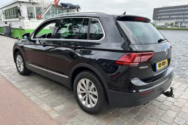 Volkswagen Tiguan (2017) thumbnail 5