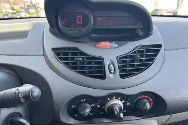 Renault Twingo (2008) thumbnail 6
