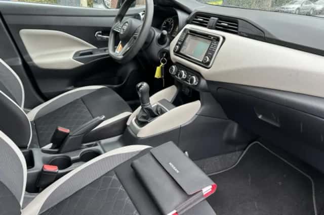 Nissan Micra (2018) thumbnail 3