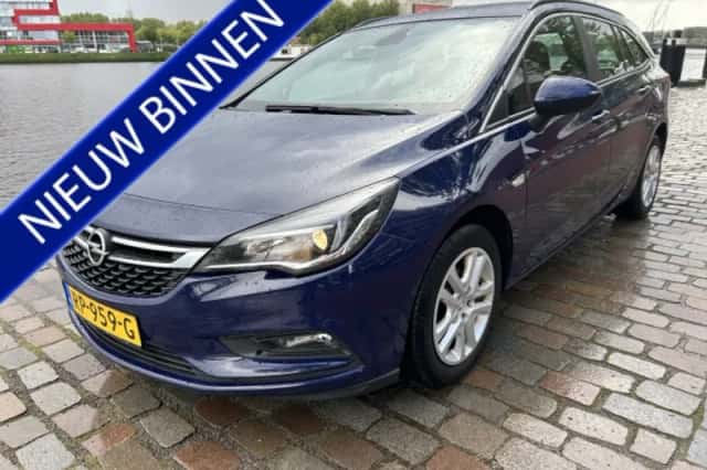 Opel Astra (2018) thumbnail 1