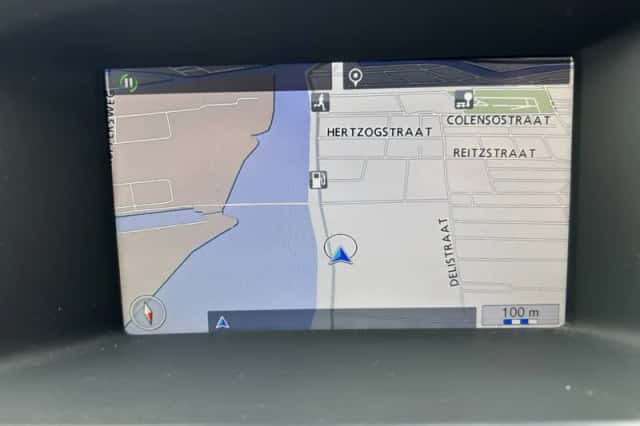 Volvo V60 (2011) thumbnail 6