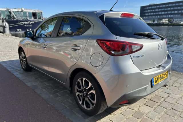 Mazda 2 (2015) thumbnail 5