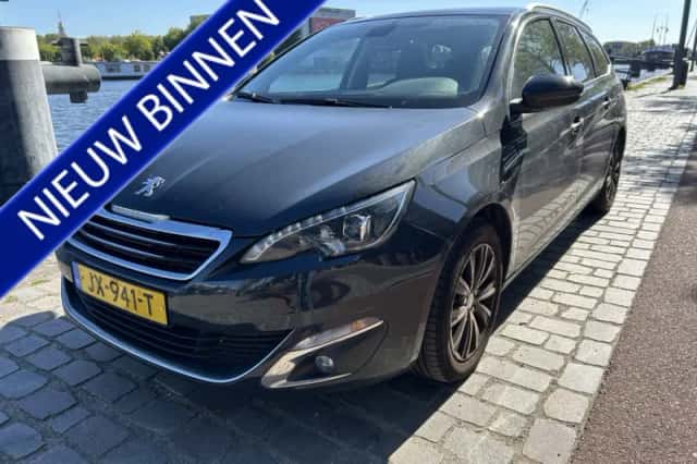 Peugeot 308 (2016) thumbnail 1