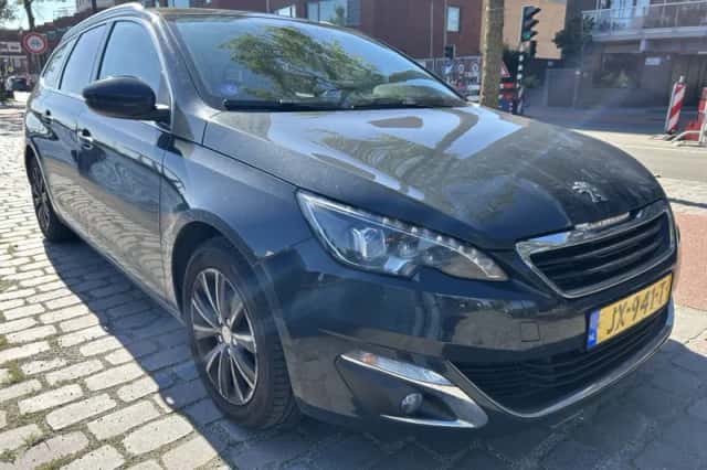 Peugeot 308 (2016) thumbnail 4