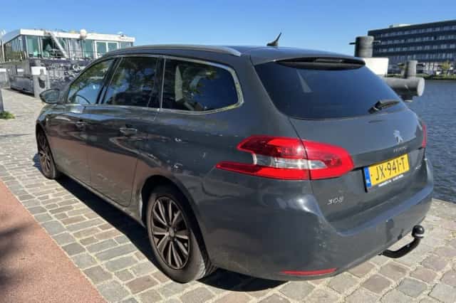 Peugeot 308 (2016) thumbnail 5
