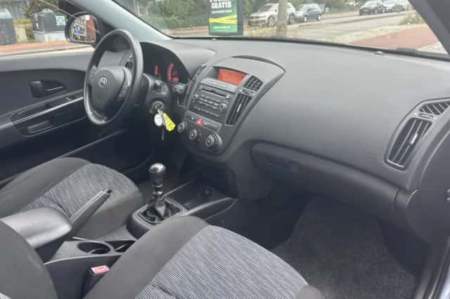 Kia Ceed (2007) thumbnail 3