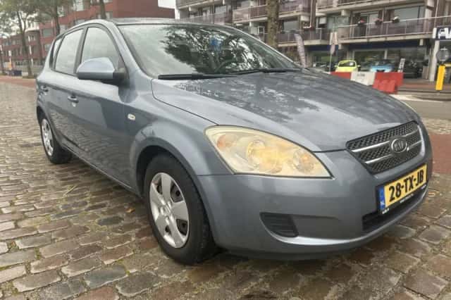 Kia Ceed (2007) thumbnail 4