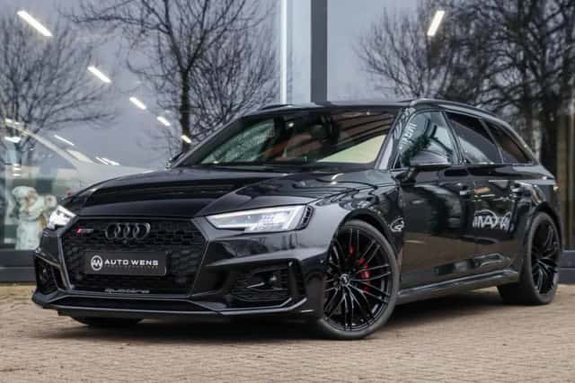 Audi RS 4 (2018) thumbnail 1