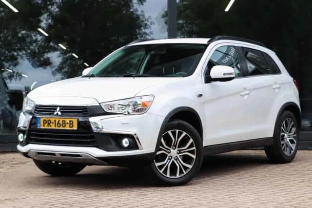 Mitsubishi ASX (2017) thumbnail 1