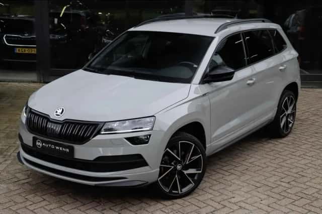 Škoda Karoq (2021) thumbnail 2
