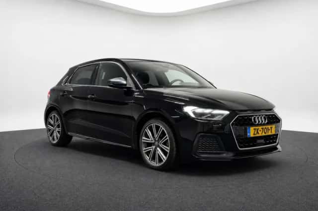 Audi A1 (2019) thumbnail 3