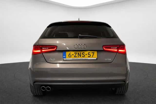 Audi A3 (2014) thumbnail 6