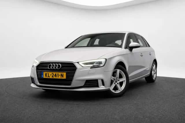 Audi A3 (2016) thumbnail 1