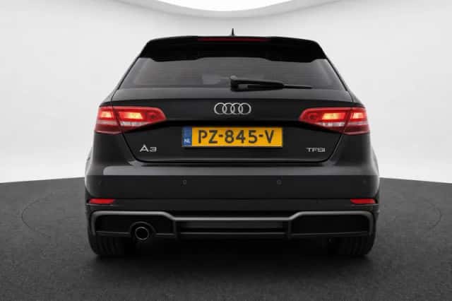 Audi A3 (2017) thumbnail 5