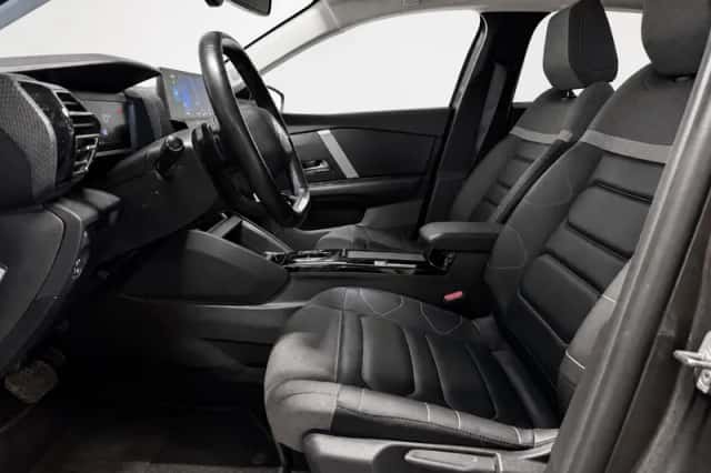 Citroën C4 (2021) thumbnail 4