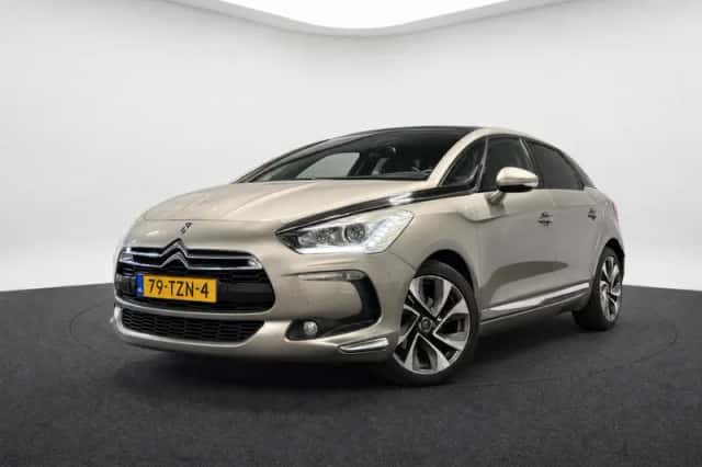Citroën DS5 (2012) thumbnail 1