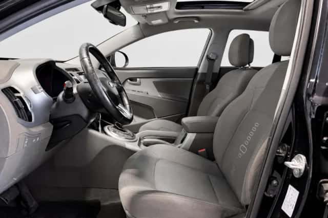 Kia Sportage (2013) thumbnail 4