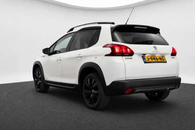 Peugeot 2008 (2018) thumbnail 5