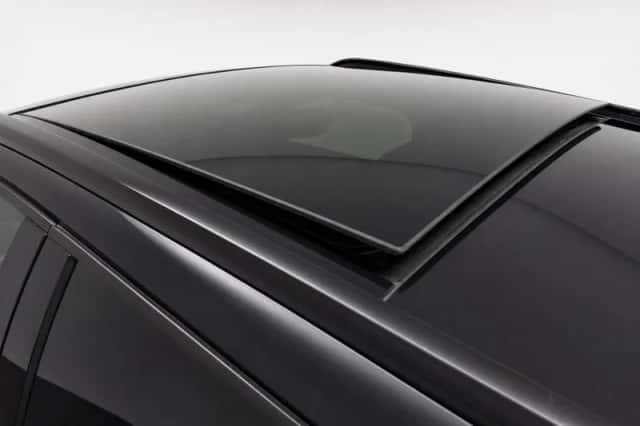Peugeot 2008 (2020) thumbnail 3