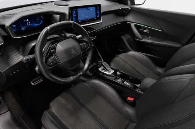 Peugeot 2008 (2020) thumbnail 4