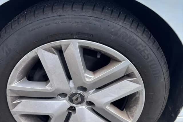 Renault Clio (2020) thumbnail 2