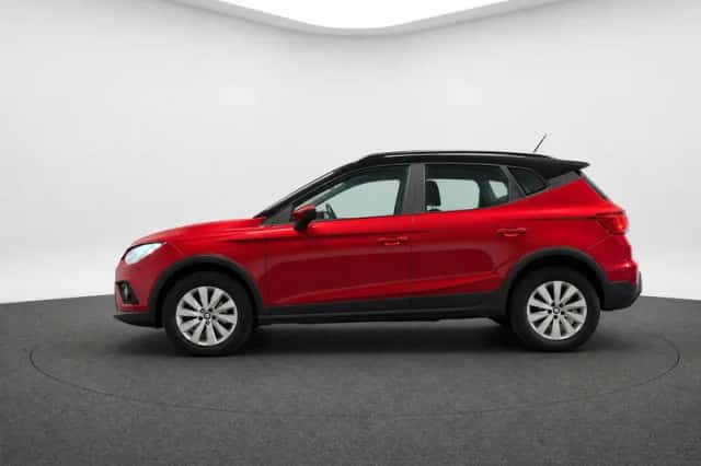 SEAT Arona (2018) thumbnail 3