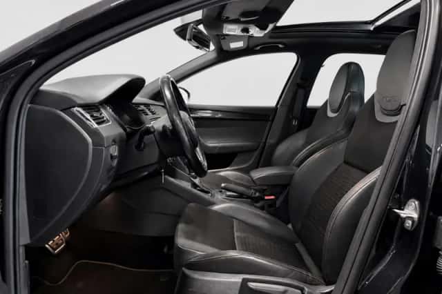 Škoda Octavia (2014) thumbnail 4