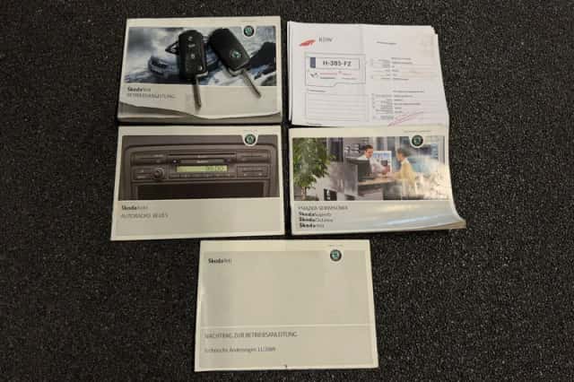 Škoda Yeti (2010) thumbnail 2