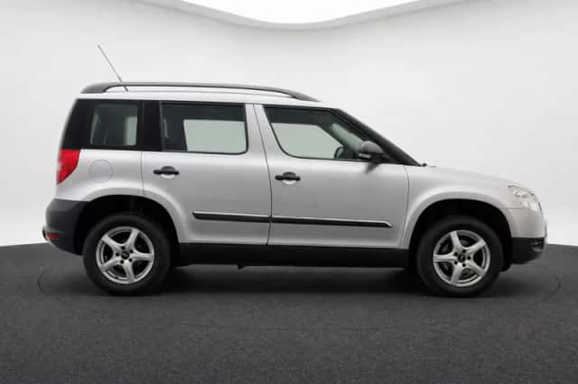 Škoda Yeti (2010) thumbnail 6