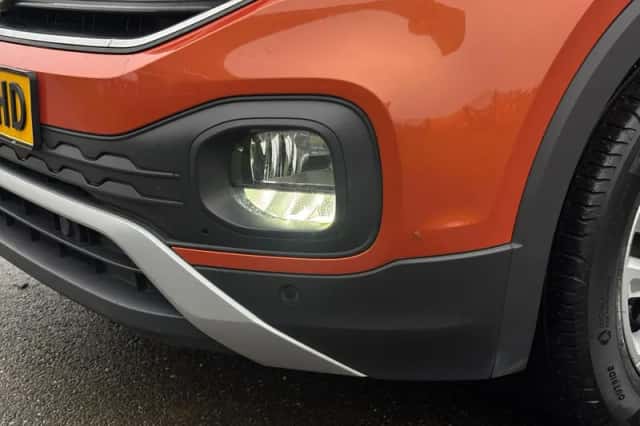 Volkswagen T-Cross (2020) thumbnail 4