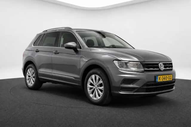 Volkswagen Tiguan (2016) thumbnail 6