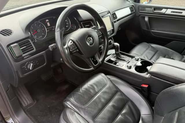 Volkswagen Touareg (2014) thumbnail 5