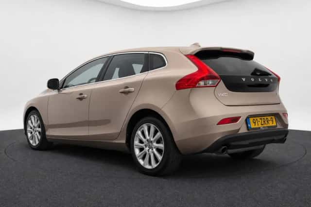 Volvo V40 (2013) thumbnail 4