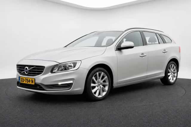 Volvo V60 (2013) thumbnail 1