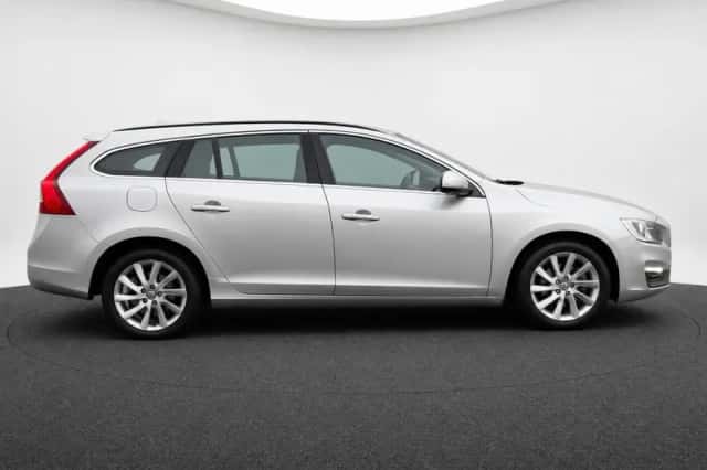 Volvo V60 (2013) thumbnail 4