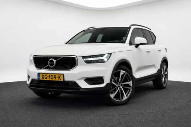 Volvo XC40 (2019) thumbnail 1
